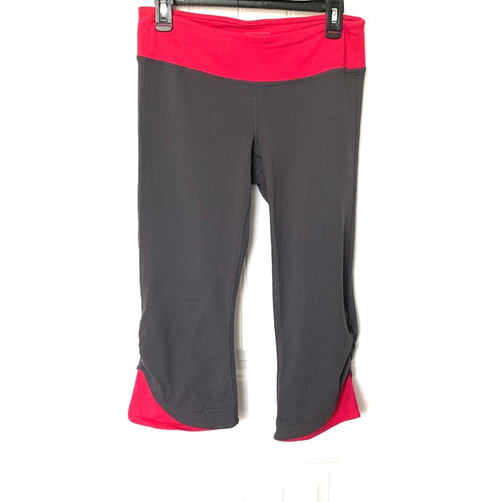 ATHLETA MID RISE CROPPED PANTS/LEGGINGS, WOMENS, M, GREY W/PINK TRIM98